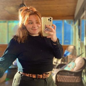 Wild fable cropped crew sweatshirt pullover